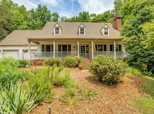 3745 Milhaven Rd, Winston Salem, NC 27106