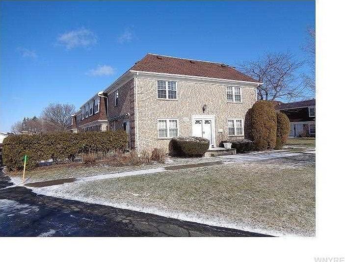 1st image of 50-1 Carriage Dr