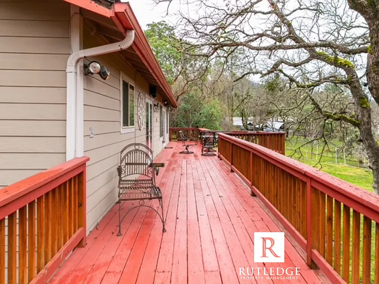 6565 Whispering Pines Ln — Photo 8