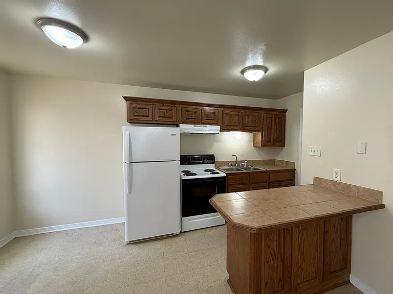 44068 S Baptist Rd #5 — Photo 7