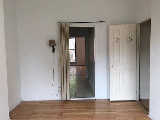 Rented by Realty Collective | media 33