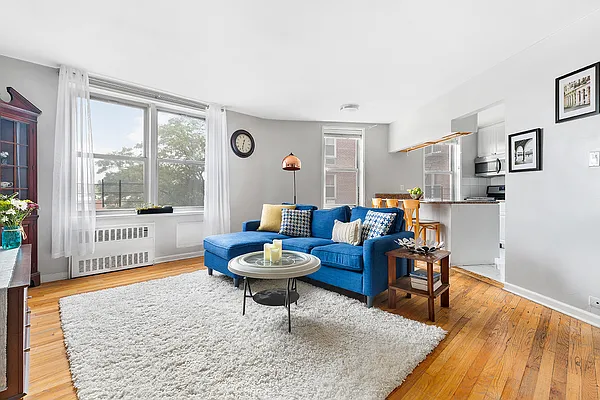 Sold by Compass | media 3