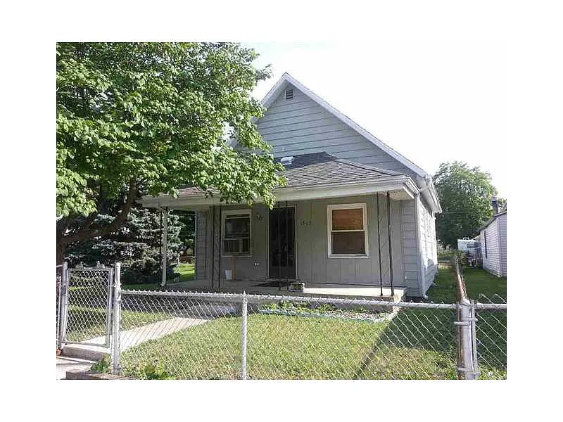 1515 W 10th St photo 1