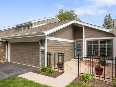 2101 Timber Ln, Wheaton, IL, 60189