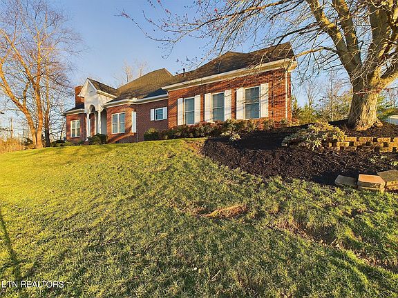 5th image of 105 Timber Cir