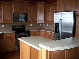 4th image of 16142 Linden St