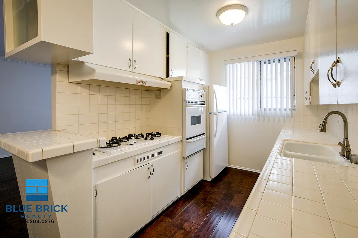 Photo 2 of 20 - 426 S Rexford Dr #2 - Beverly Hills, CA Building Photo - 426 S Rexford Dr #2