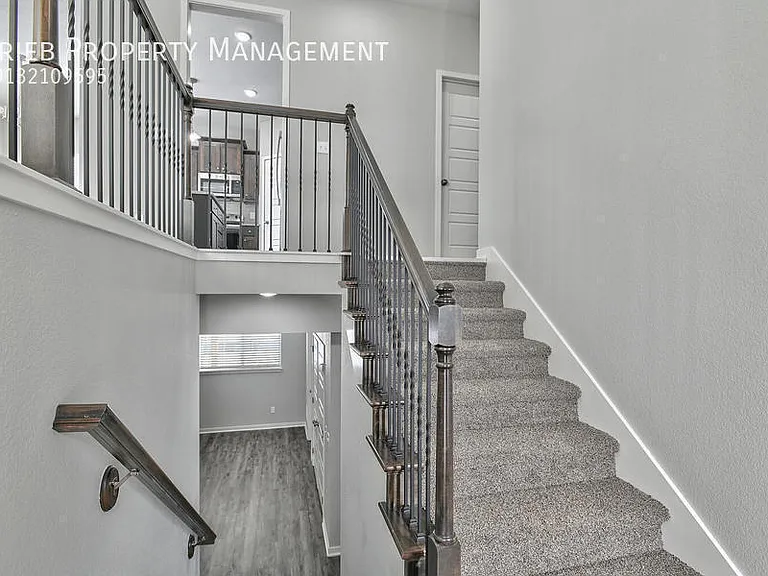 16950 Walter St — Photo 11