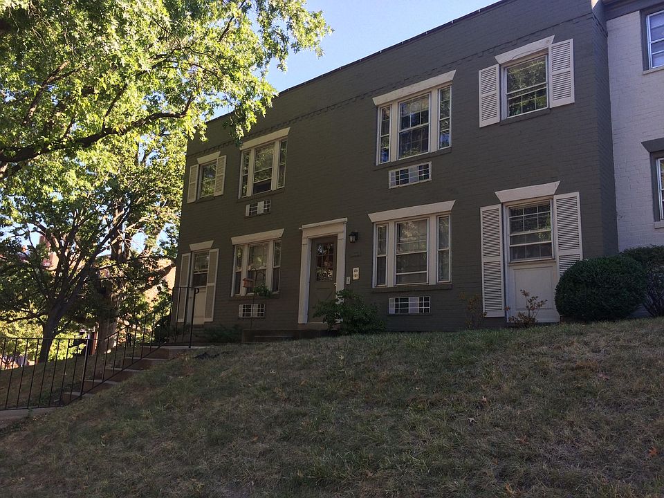 1st image of 806 Jefferson St APT A