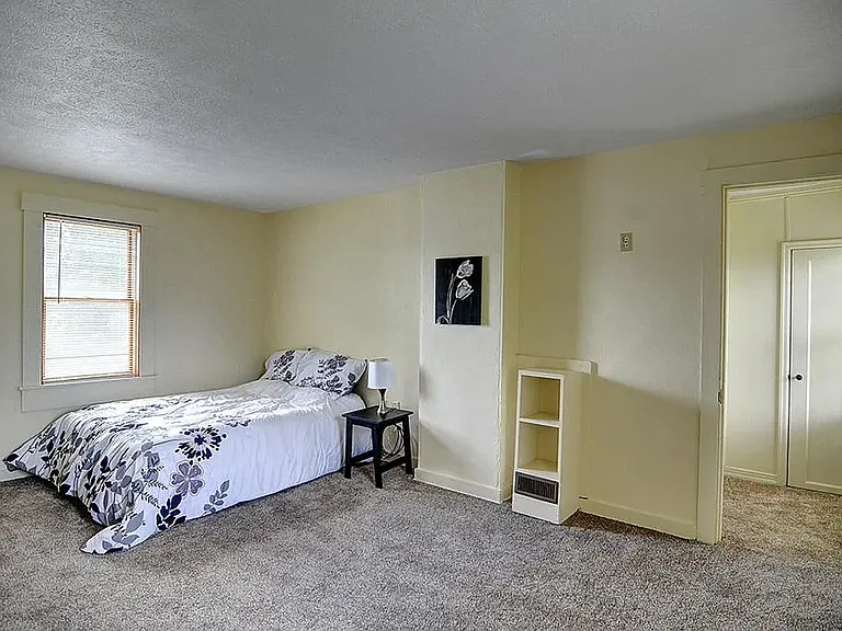9556 Kenrick Rd — Photo 23