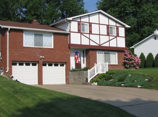 138 Meadowbrook Dr, Coraopolis, PA 15108