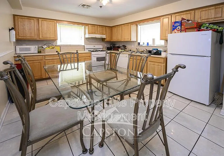 161-163 Sussex Ave #1-1-1 — Photo 6