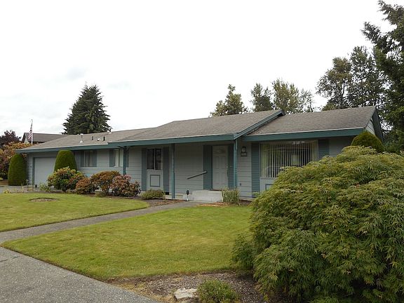 2nd image of 1030 Pike St NE