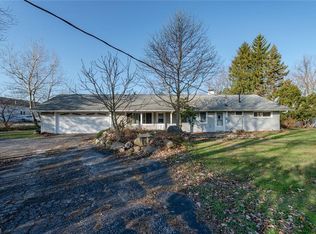 10528 Hobart Rd, Kirtland, OH 44094