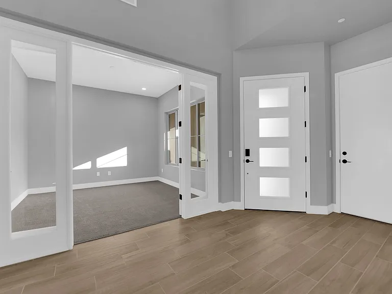 10648 Stone Ledge Ave — Photo 4