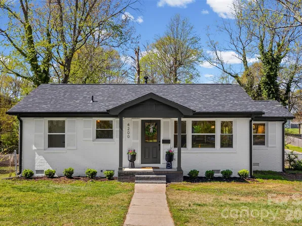 4200 Abbeydale Dr, Charlotte, NC 28205