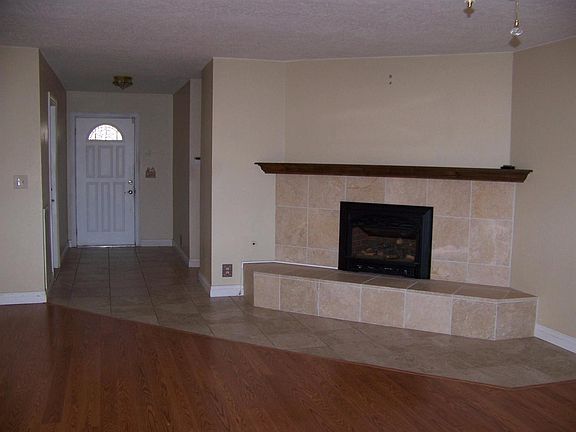 3rd image of 851 Mescal Dr