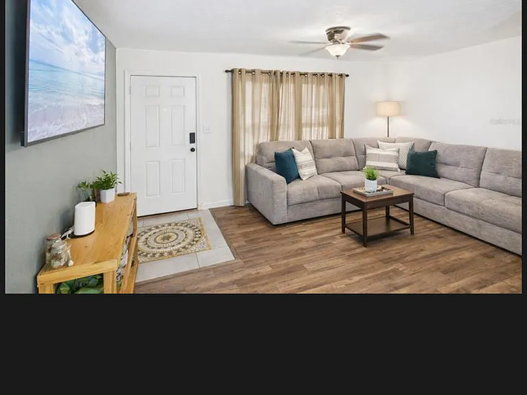 1405 Pembrook Dr — Photo 7