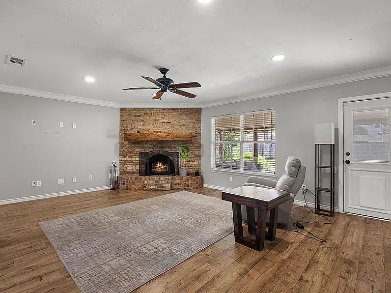513 Quail Run St — Photo 4