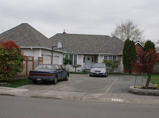 7225 135th Pl SE, Newcastle, WA 98059
