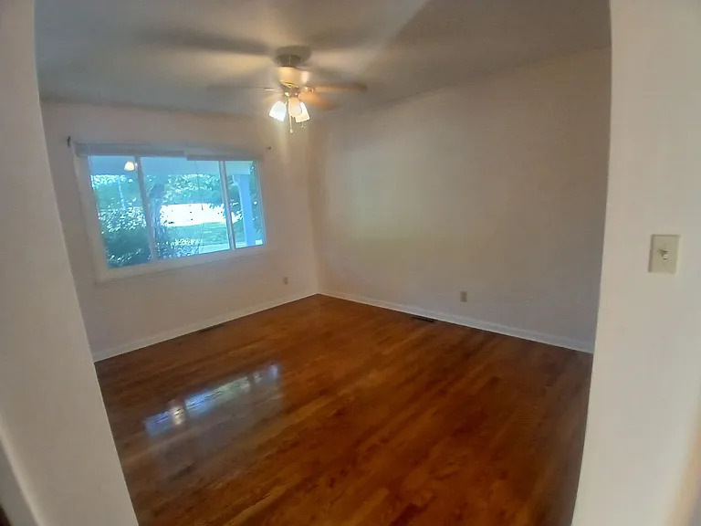 11508 E 51st St — Photo 33
