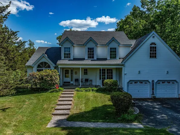 111 Cumberland Ave, Estell Manor, NJ 08319