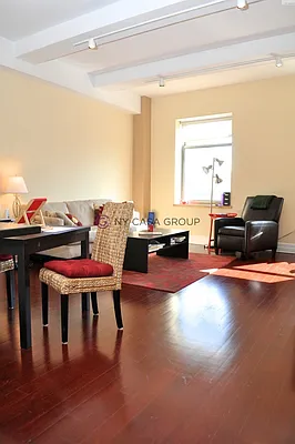 Rented by NY Casa Group | media 9