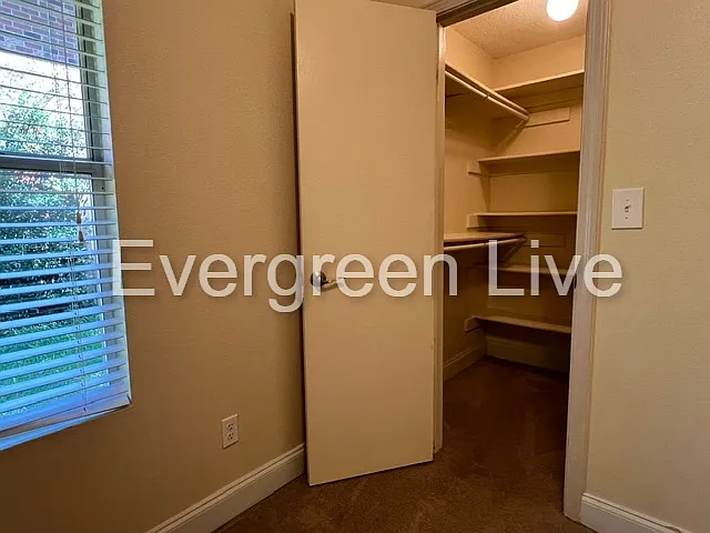 105 Viola Ct — Photo 14
