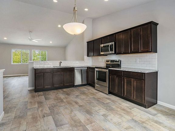 4th image of 4073 Tributary Dr