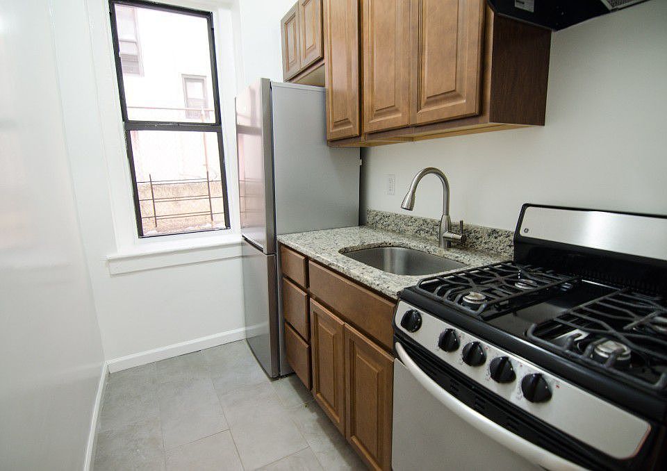 2nd image of 4308 40th St APT 1h