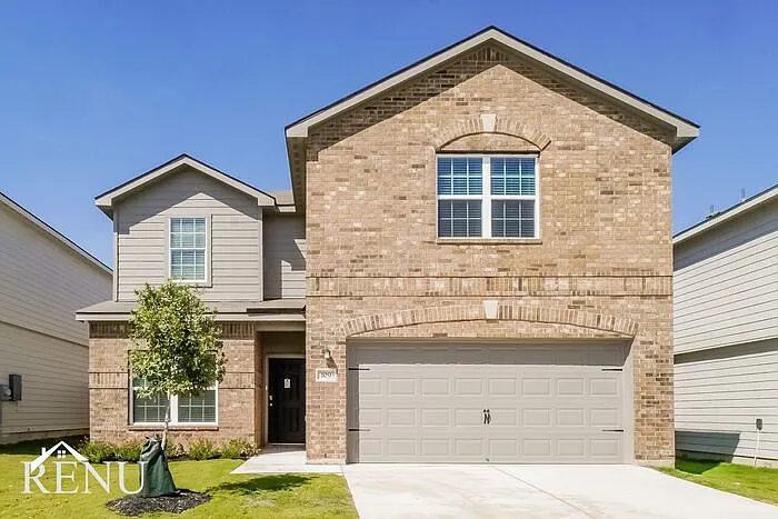 109 Fox Glen Trl — Photo 1