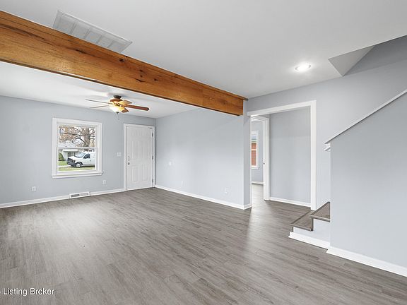 2nd image of 9743 Mason Ln