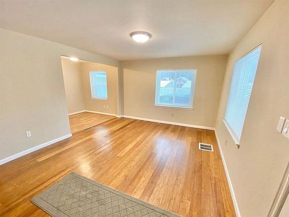 3rd image of 50 Kirby Road