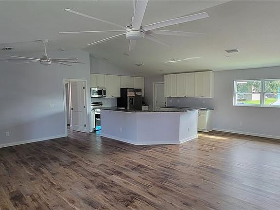 3rd image of 3126 Umbrella Tree Dr