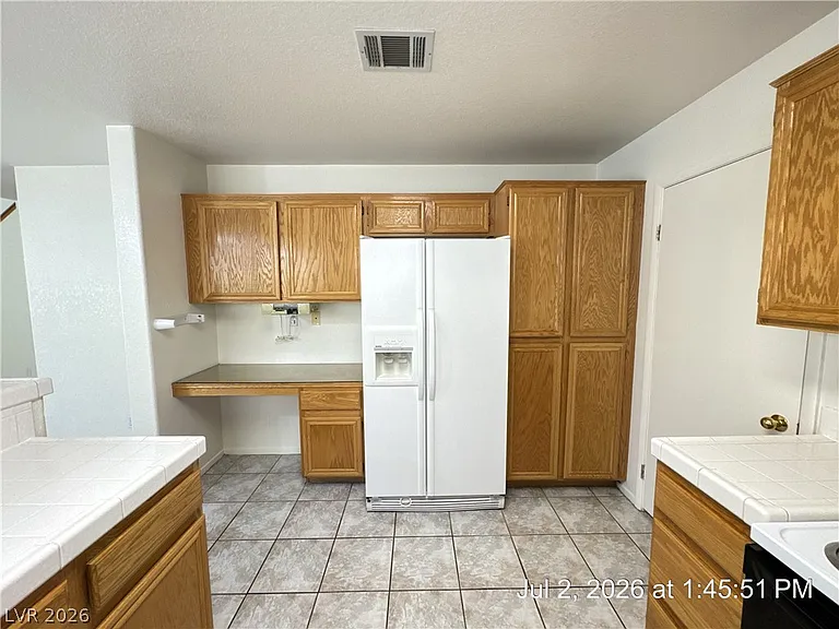1025 Allure Dr — Photo 10