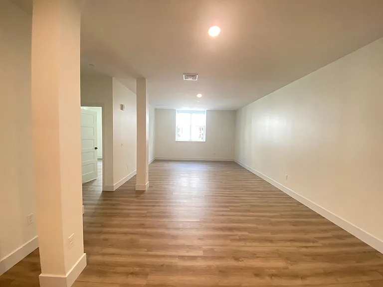 One Park Apartments — Photo 35