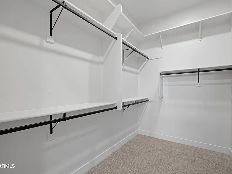 377 E Windsor Ave #4 — Photo 15