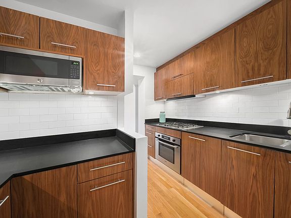 3rd image of 1474 3rd Ave APT 2S