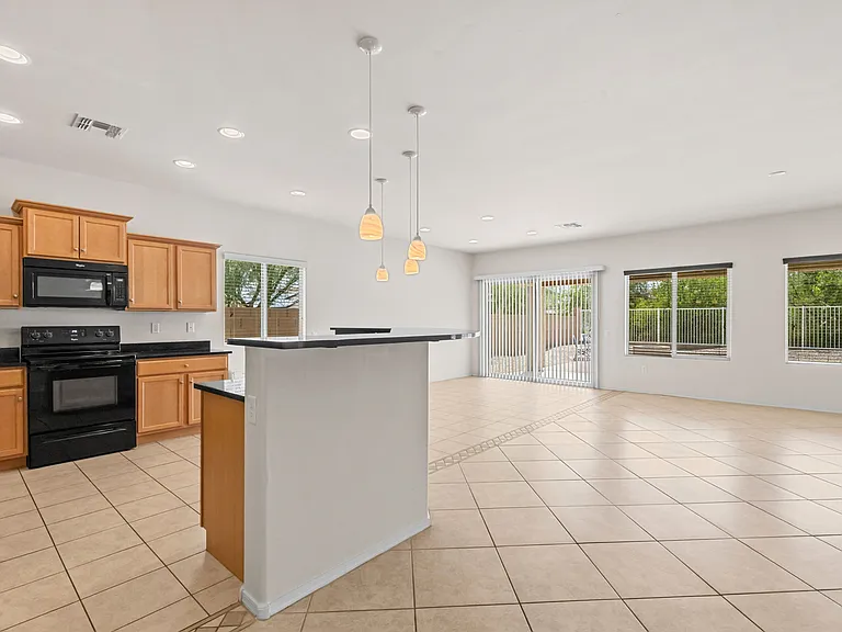 5658 S Morning Shadows Dr — Photo 11
