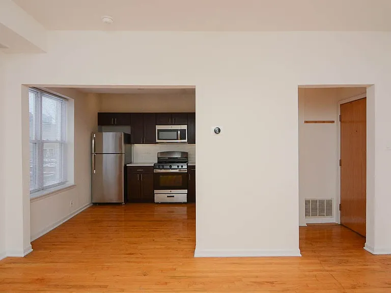 1555 N Mohawk St #C4 — Photo 9