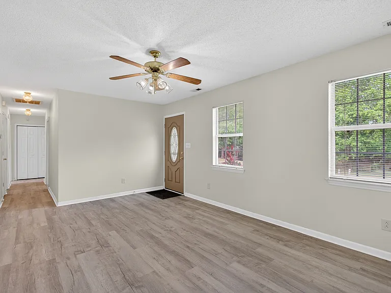 3504 Sassafras Trl — Photo 4