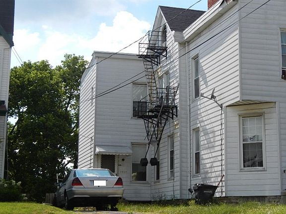 2nd image of 1219 Ross Ave