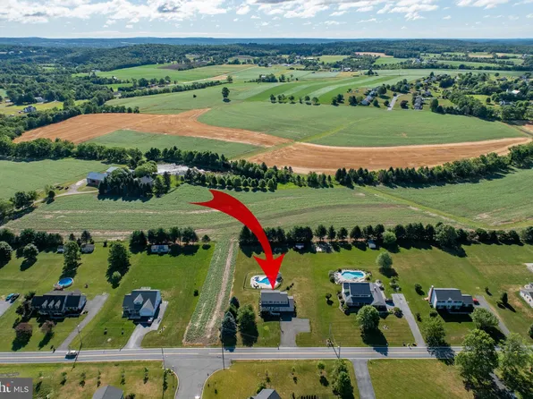 1930 County Line Rd, Barto, PA 19504