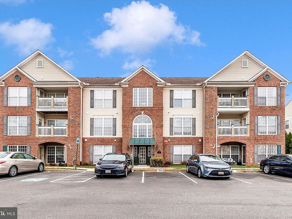 1st image of 2504 Shelley Cir Unit 1C