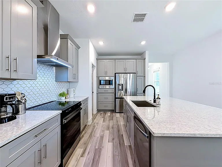 13568 Autumn Harvest Ave — Photo 9