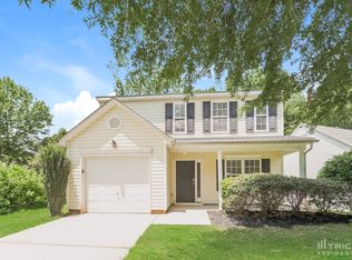 901 Grassy Patch Ln, Charlotte, NC 28216