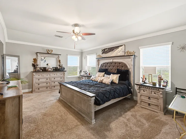 6813 Concho Crk — Photo 31