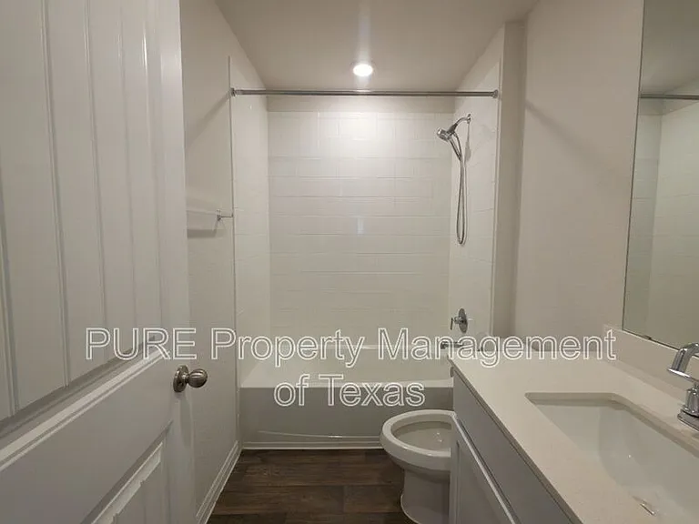 13708 Howser Trce — Photo 10
