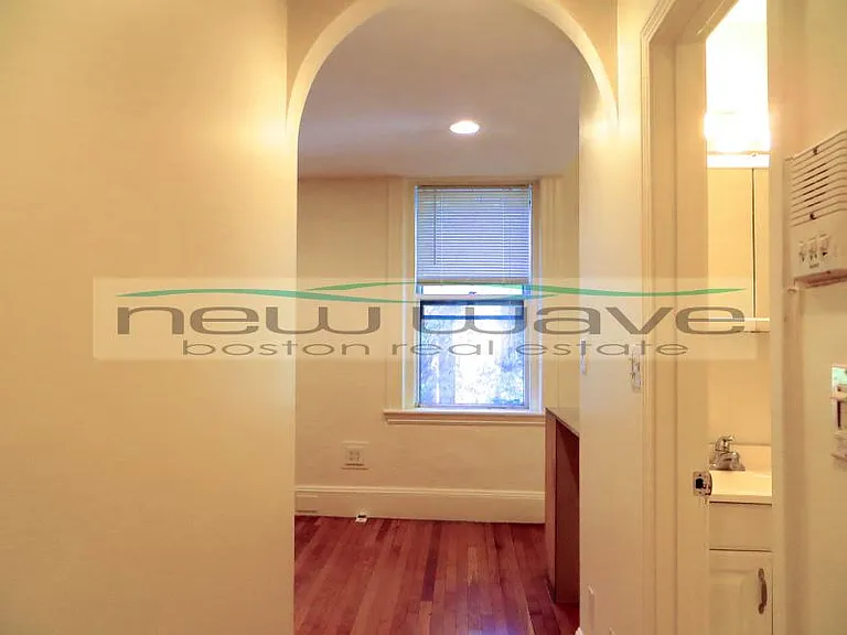 72 Revere St #4 — Photo 6