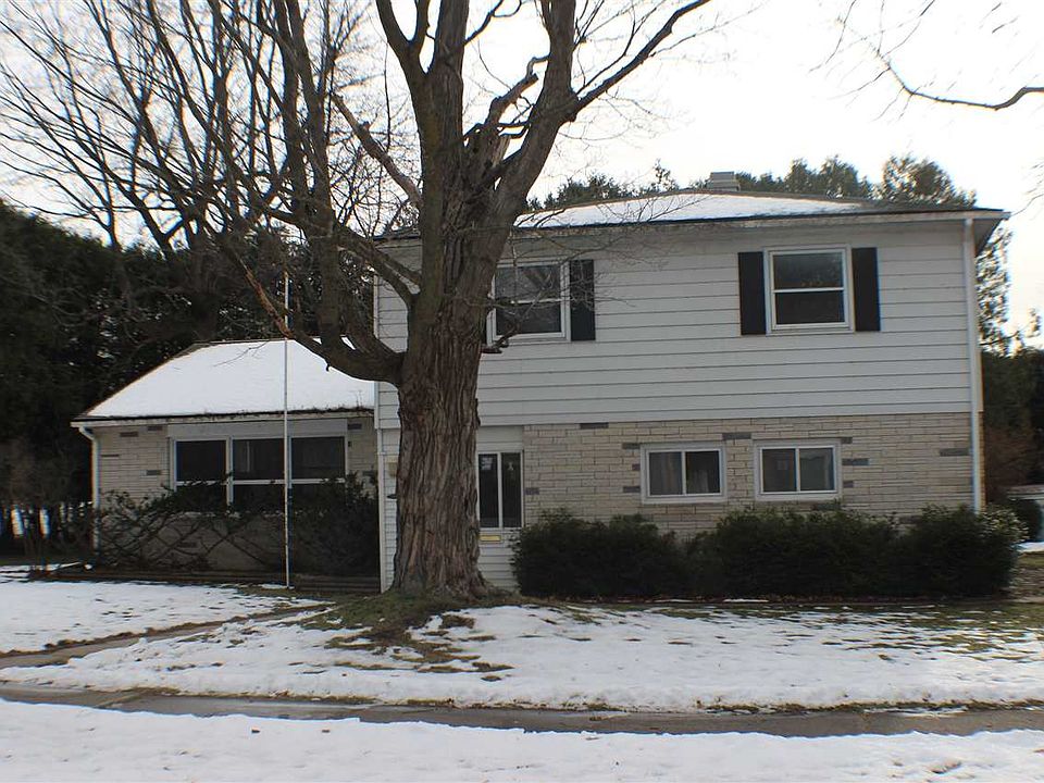 1st image of 502 E Dixon Ave